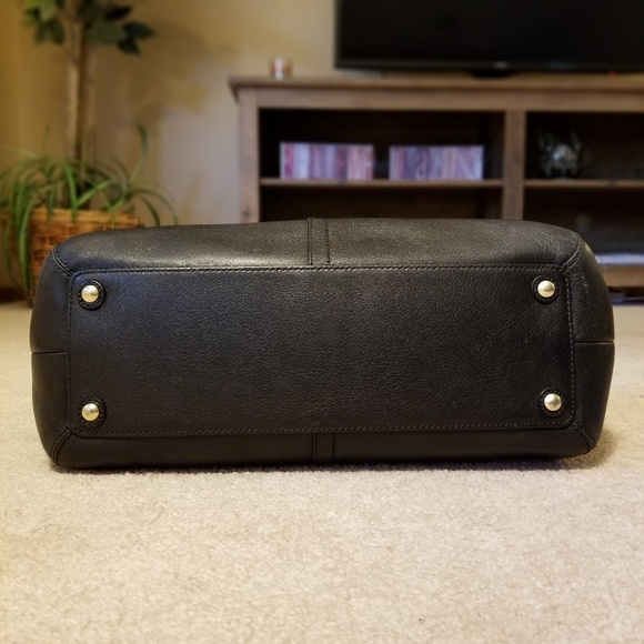 Coach Soho Black Leather Bag - Picture 4 of 6